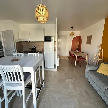 펜션 Maison Familiale Et Chaleureuse A La Chaume Av 2 Chambres, Terrasse, Wifi Les Sables-dʼOlonne